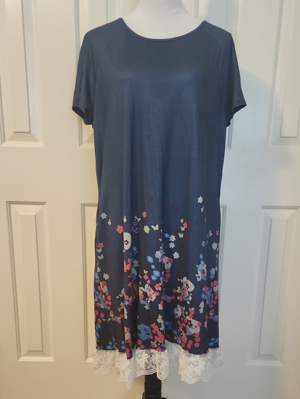 Women's Navy Floral Lace-Hem Dress